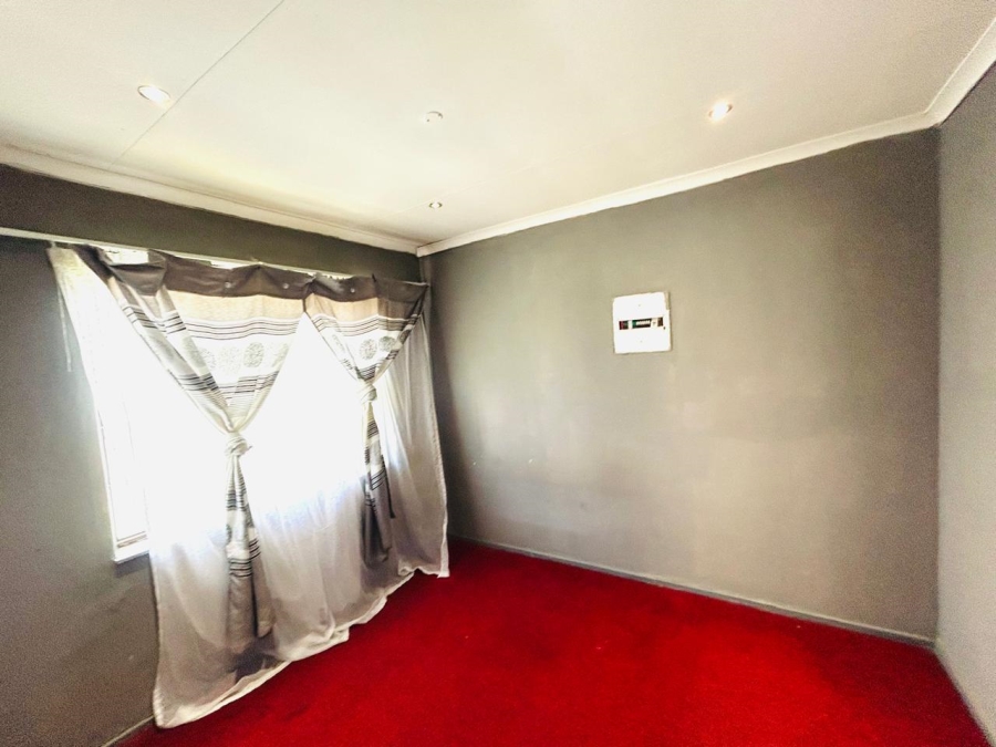 2 Bedroom Property for Sale in Mdantsane Nu 17 Eastern Cape